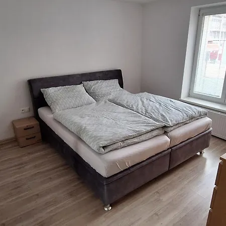 2 Modern Flat Near The Hockey Stadium Apartament Trenčín