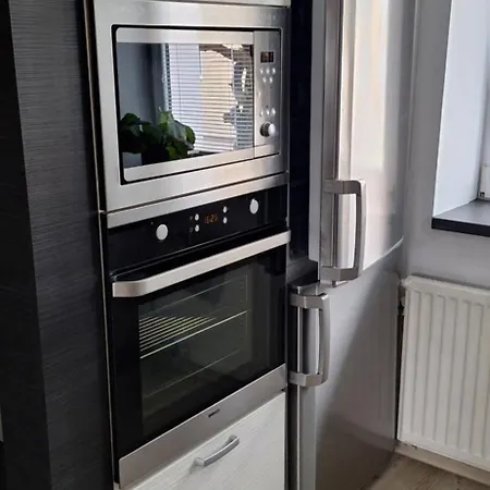 2 Modern Flat Near The Hockey Stadium Daire